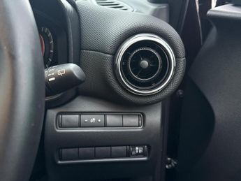 Nissan Juke 1.6 N-Connecta Auto Euro 6 5dr