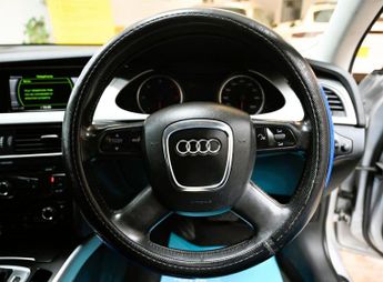 AUDI A4 2.0 TDI Executive SE Saloon 4dr Diesel Multitronic Euro 4 (143 p