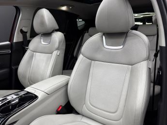 Hyundai TUCSON 1.6 h T-GDi 13.8kWh Ultimate Auto 4WD Euro 6 (s/s) 5dr