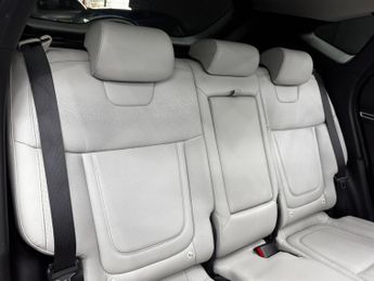 Hyundai TUCSON 1.6 h T-GDi 13.8kWh Ultimate Auto 4WD Euro 6 (s/s) 5dr
