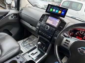 Nissan Pathfinder 2.5 dCi Tekna Auto 4WD Euro 4 5dr