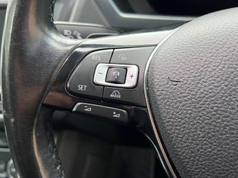 Volkswagen Tiguan 2.0 TDI BlueMotion Tech SEL DSG 4Motion Euro 6 (s/s) 5dr