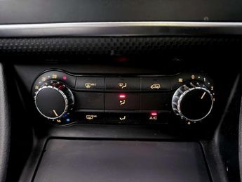 Mercedes-Benz A Class 1.8 A200 CDI Sport Hatchback 5dr Diesel 7G-DCT Euro 5 (s/s) (136