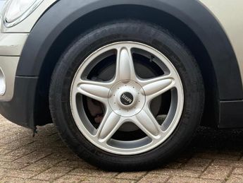 MINI Hatch 1.6 Cooper Steptronic Euro 4 3dr