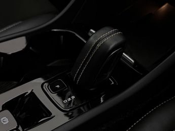 Volvo XC40 2.0 D4 R-Design Auto AWD Euro 6 (s/s) 5dr