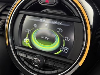 MINI Hatch 1.5 Cooper Auto Euro 6 (s/s) 3dr