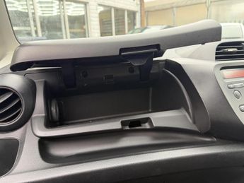 Honda Jazz 1.4 i-VTEC ES Hatchback 5dr Petrol CVT Euro 5 (99 ps)