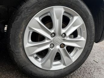 Honda Jazz 1.4 i-VTEC ES Hatchback 5dr Petrol CVT Euro 5 (99 ps)