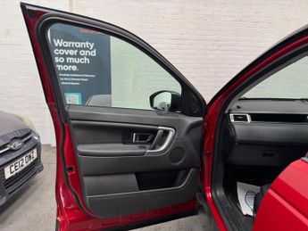 Land Rover Discovery Sport 2.0 TD4 HSE Black Auto 4WD Euro 6 (s/s) 5dr