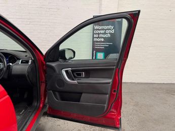 Land Rover Discovery Sport 2.0 TD4 HSE Black Auto 4WD Euro 6 (s/s) 5dr