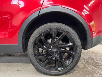 Land Rover Discovery Sport 2.0 TD4 HSE Black Auto 4WD Euro 6 (s/s) 5dr