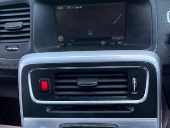 Volvo V60 2.0 D3 R-Design Geartronic Euro 5 (s/s) 5dr