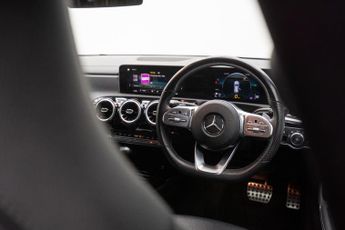 Mercedes-Benz CLA 2.0 CLA220d AMG Line Shooting Brake 8G-DCT Euro 6 (s/s) 5dr