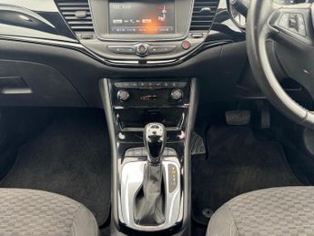Vauxhall Astra 1.6 CDTi BlueInjection SRi Nav Auto Euro 6 5dr