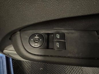 Ford Focus 1.6 Sport 5dr