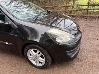 Renault Clio 1.2 TCe 16v Dynamique 3dr
