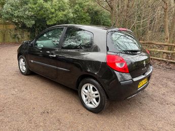 Renault Clio 1.2 TCe 16v Dynamique 3dr