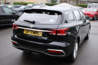 MG MG5 61.1kWh Excite Long Range Auto 5dr