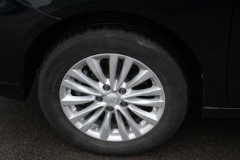 MG MG5 61.1kWh Excite Long Range Auto 5dr