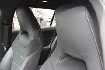Mercedes-Benz A Class 1.3 A180 AMG Line Edition (Executive) 7G-DCT Euro 6 (s/s) 5dr