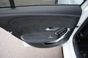 Mercedes-Benz A Class 1.3 A180 AMG Line Edition (Executive) 7G-DCT Euro 6 (s/s) 5dr