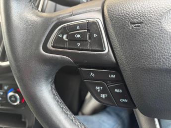 Ford Focus 1.5T EcoBoost Titanium Auto Euro 6 (s/s) 5dr
