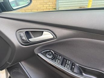 Ford Focus 1.5T EcoBoost Titanium Auto Euro 6 (s/s) 5dr
