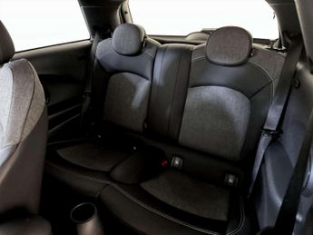 MINI Electric Hatch Cooper SE 32.6kWh Level 2 Hatchback 3dr Electric Auto (184 ps)