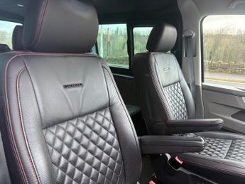 Volkswagen Transporter 2.0 TDI T32 Highline Kombi DSG FWD SWB Euro 6 (s/s) 5dr