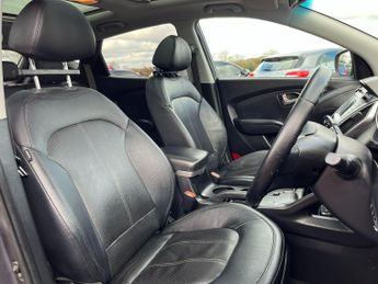 Hyundai ix35 2.0 CRDi Premium Auto 4WD Euro 5 5dr
