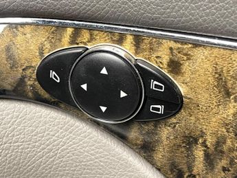 Mercedes-Benz E Class 3.2 E320 Avantgarde 4dr