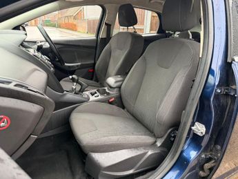 Ford Focus 1.6T EcoBoost Titanium Euro 5 (s/s) 5dr