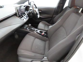 Toyota Corolla 1.8 VVT-h Icon Tech CVT Euro 6 (s/s) 5dr