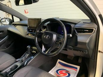 Toyota Corolla 1.8 VVT-h Icon Tech CVT Euro 6 (s/s) 5dr