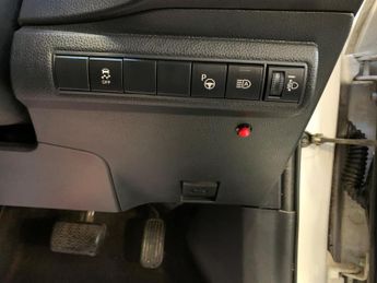 Toyota Corolla 1.8 VVT-h Icon Tech CVT Euro 6 (s/s) 5dr