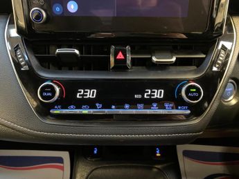 Toyota Corolla 1.8 VVT-h Icon Tech CVT Euro 6 (s/s) 5dr