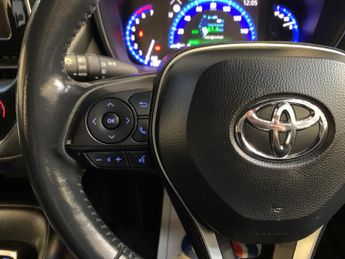 Toyota Corolla 1.8 VVT-h Icon Tech CVT Euro 6 (s/s) 5dr