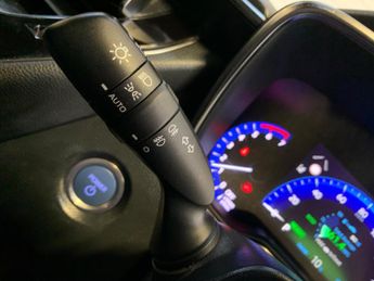 Toyota Corolla 1.8 VVT-h Icon Tech CVT Euro 6 (s/s) 5dr