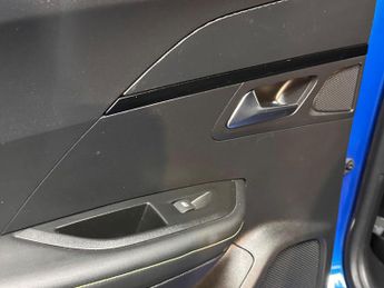 Peugeot E-2008 50kWh GT Line Auto 5dr