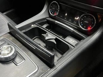 Mercedes-Benz CLS 2.1 CLS250 CDI BlueEfficiency Sport Coupe G-Tronic+ Euro 5 (s/s)