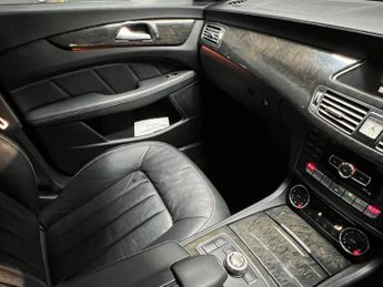 Mercedes-Benz CLS 2.1 CLS250 CDI BlueEfficiency Sport Coupe G-Tronic+ Euro 5 (s/s)