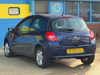 Renault Clio 1.2 16v Expression 3dr