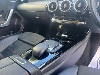 Mercedes-Benz A Class 1.3 A250e 15.6kWh AMG Line (Executive) 8G-DCT Euro 6 (s/s) 5dr