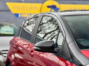 Toyota Yaris 1.5 VVT-h Design E-CVT Euro 6 5dr