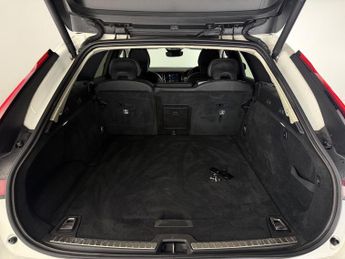 Volvo V90 Cross Country 2.0 B6 MHEV Auto AWD Euro 6 (s/s) 5dr