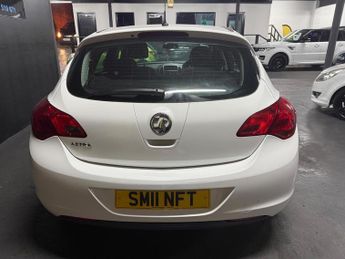 Vauxhall Astra 1.4 16v Excite Euro 5 5dr