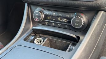 Mercedes-Benz GLA 2.1 GLA200d AMG Line 7G-DCT Euro 6 (s/s) 5dr