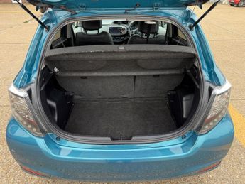 Toyota Yaris 1.5 VVT-h T Spirit CVT Euro 5 5dr