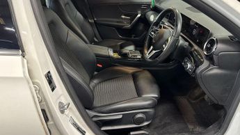 Mercedes-Benz A Class 1.5 A180d Sport (Executive) 7G-DCT Euro 6 (s/s) 5dr