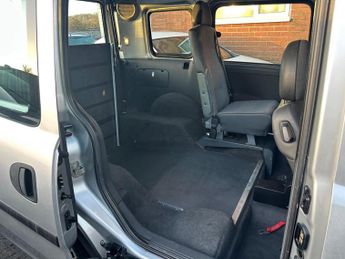 Vauxhall Combo 1.3 2000 CDTi 16v Crew Van Easytronic FWD L1 H1 5dr